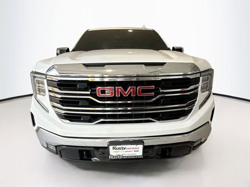 Used 2022 GMC Sierra 1500 SLT image 2