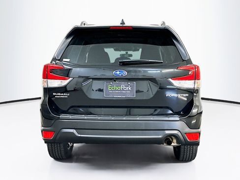 Used 2023 Subaru Forester Premium image 7