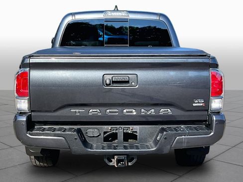 Certified 2020 Toyota Tacoma TRD Off-Road w/ Technology Package AWD/4WD image 5