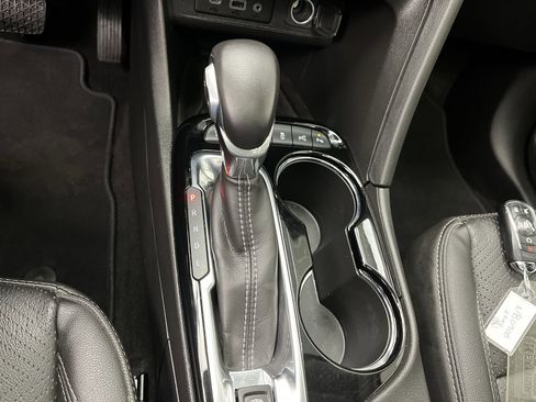 Certified 2022 Buick Encore GX Essence w/ Advanced Technology Package image 27