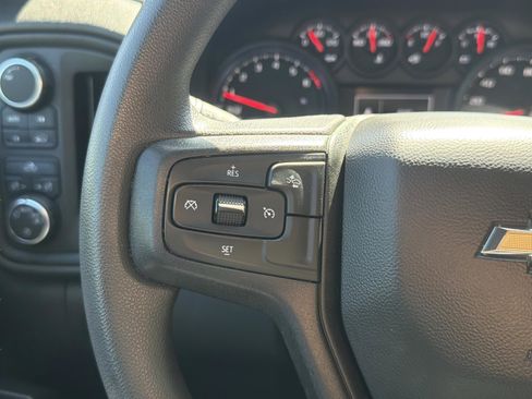 Used 2022 Chevrolet Silverado 1500 Custom image 11