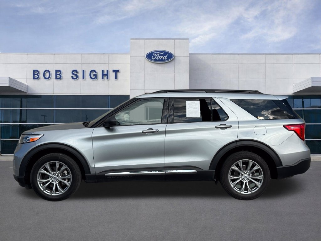Used 2023 Ford Explorer XLT w/ Equipment Group 202A AWD/4WD image 36