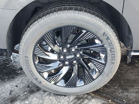 New 2025 Lincoln Navigator L Black Label image 5