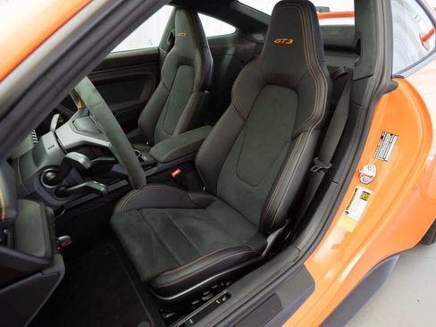 Used 2026 Porsche 911 GT3 RWD image 15