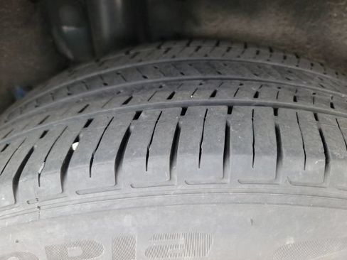 Used 2022 Ford Escape SE w/ SE Sport Appearance Package AWD/4WD image 6