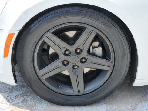 Used 2017 Chevrolet Camaro LT RWD image 12