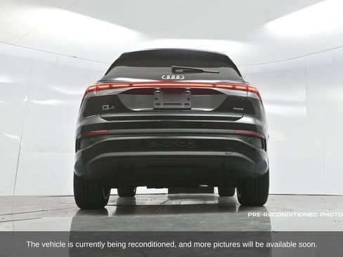 Used 2024 Audi Q4 e-tron Premium Plus w/ Premium Plus image 69