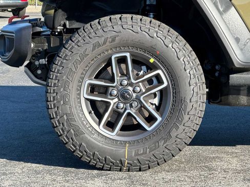 New 2026 Jeep Gladiator Mojave AWD/4WD image 23