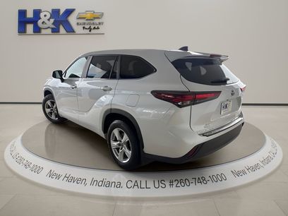 Used 2024 Toyota Highlander LE