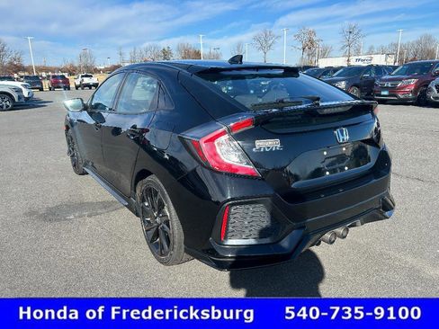 Used 2018 Honda Civic Sport image 5
