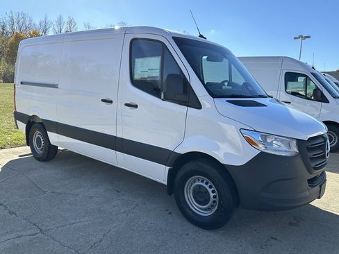 New 2025 Mercedes-Benz Sprinter 2500 image 4