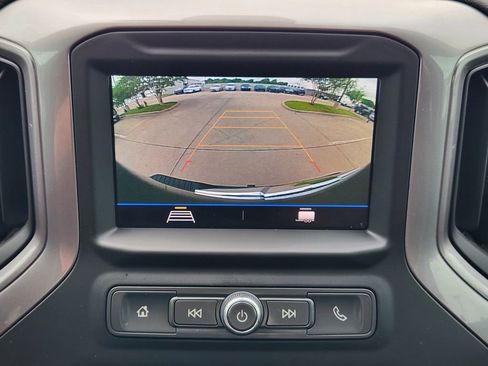 Used 2022 Chevrolet Silverado 1500 Custom w/ Safety Confidence Package image 7