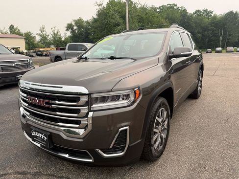 Used 2020 GMC Acadia SLE w/ Driver Convenience Package AWD/4WD image 2