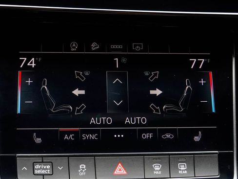 Used 2025 Audi Q7 3.0T Premium Plus AWD/4WD image 24