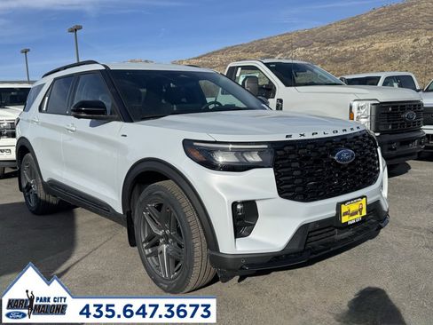 New 2026 Ford Explorer ST-Line w/ ST-Line Street Pack image 1