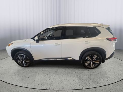 Used 2023 Nissan Rogue SL AWD/4WD image 2
