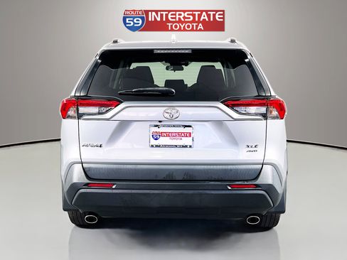 Used 2020 Toyota RAV4 XLE w/ Convenience Package AWD/4WD image 6