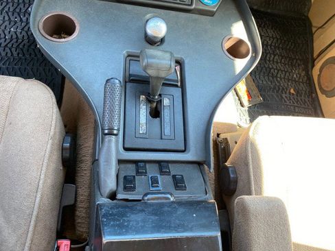 Used 1991 Land Rover Range Rover Hunter image 26