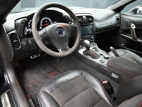 Used 2012 Chevrolet Corvette Grand Sport w/ 3LT Preferred Equipment Group image 19