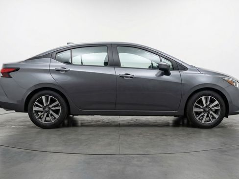 Used 2025 Nissan Versa SV FWD image 11