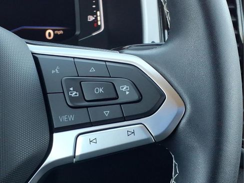 Used 2023 Volkswagen Atlas SE image 26