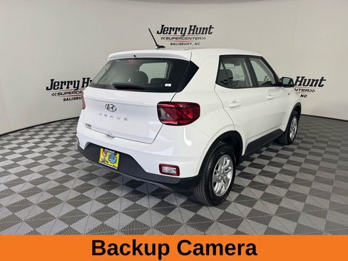 Used 2026 Hyundai Venue SE image 7