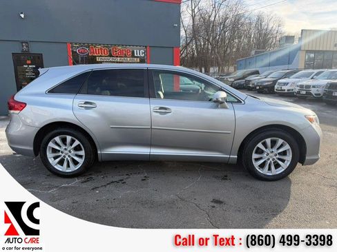 Used 2015 Toyota Venza XLE image 8