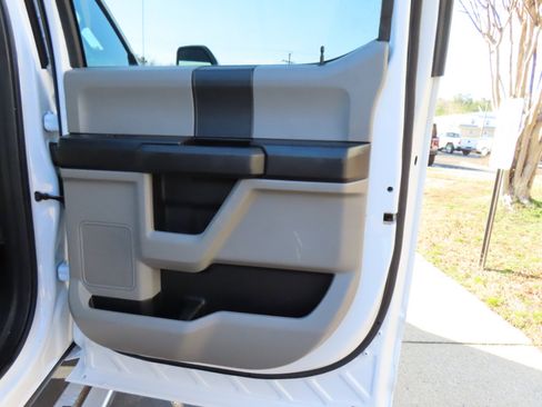 Used 2020 Ford F250 XL w/ Power Equipment Group image 22