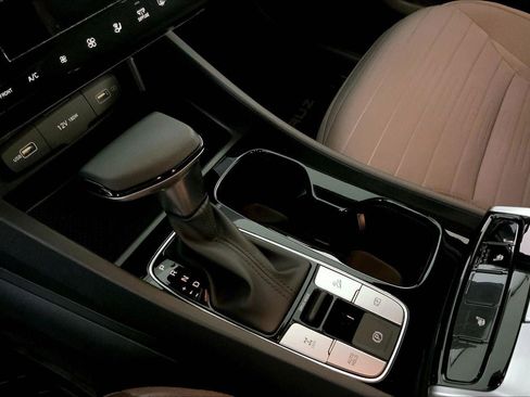 Used 2024 Hyundai Santa Cruz SEL image 17