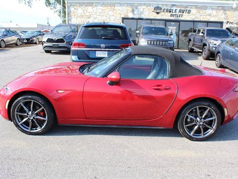 Used 2016 MAZDA MX-5 Miata Grand Touring RWD image 4