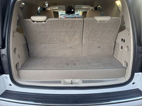 Used 2020 GMC Yukon Denali w/ Denali Ultimate Package image 30