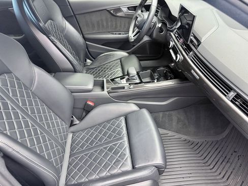 Used 2021 Audi S4 Premium Plus w/ Premium Plus Package image 13