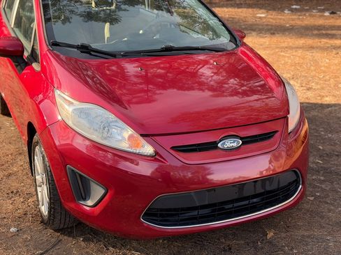 Used 2011 Ford Fiesta SE w/ 202A Rapid Spec Order Code image 13