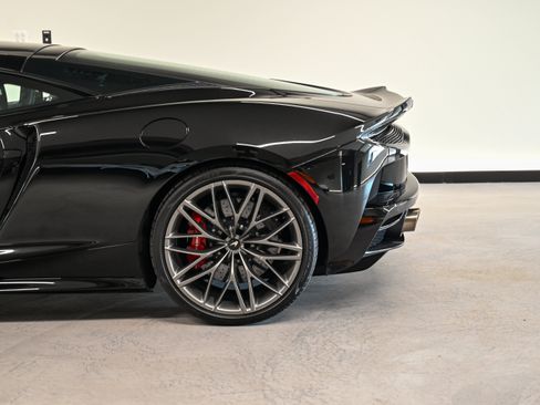 Used 2022 McLaren GT RWD image 10