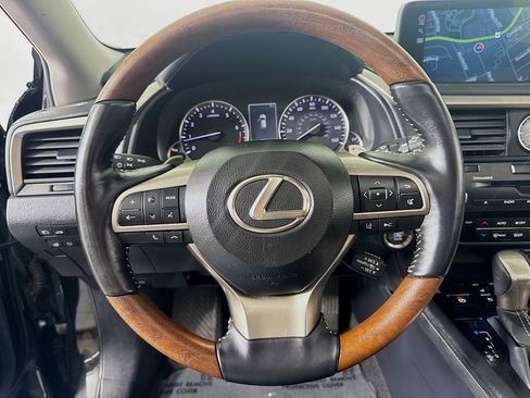 Used 2022 Lexus RX 350L FWD w/ Premium Package image 11