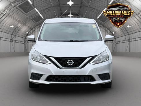 Used 2019 Nissan Sentra SV FWD image 5