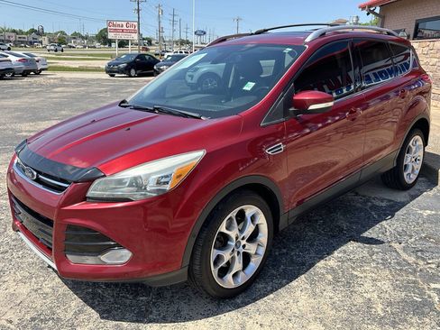Used 2013 Ford Escape Titanium w/ Parking Technology Pkg FWD image 5