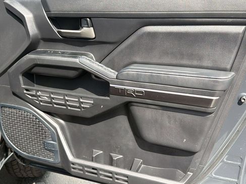 Certified 2024 Toyota Tacoma TRD Off-Road AWD/4WD image 34