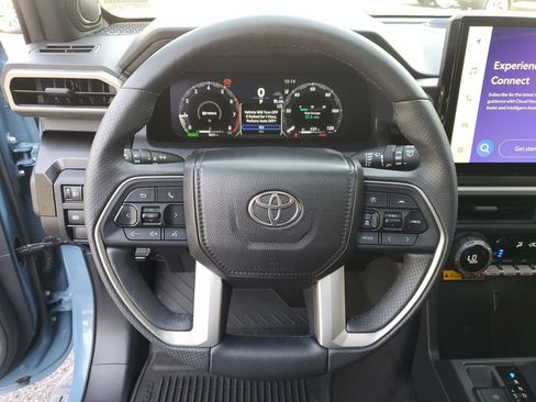 Used 2026 Toyota 4Runner Limited AWD/4WD image 27