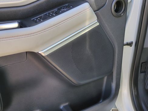 Used 2025 Ford Expedition Max Active image 13