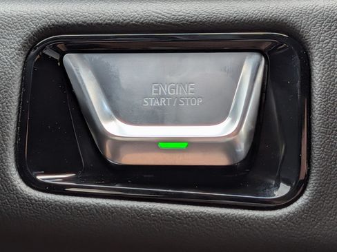New 2026 GMC Yukon Denali w/ Denali Reserve Package AWD/4WD image 35