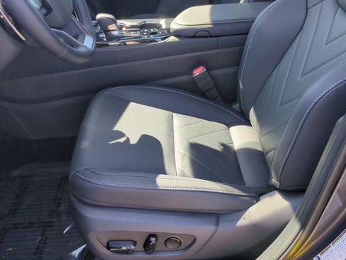 New 2025 Lexus NX 450h+ NX 450h+ Luxury image 4