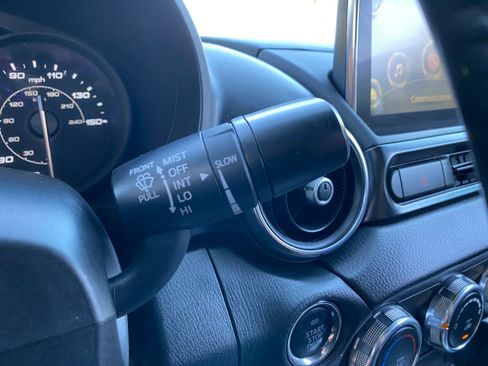 Used 2020 FIAT 124 Spider Urbana Edition Convertible *Lt image 54