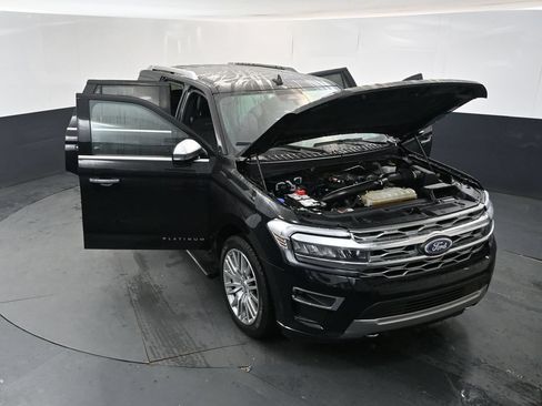 Used 2023 Ford Expedition Platinum AWD/4WD image 17