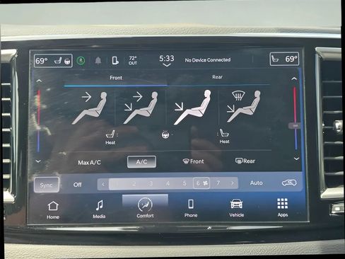 Used 2024 Chrysler Pacifica Touring-L FWD image 31