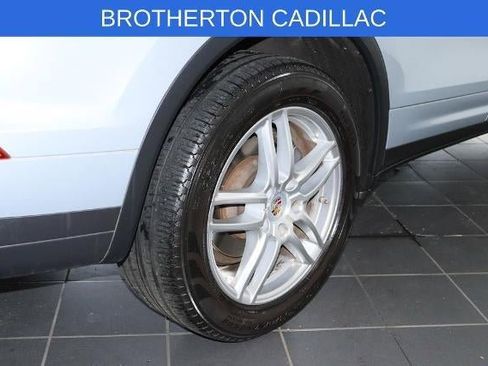 Used 2016 Porsche Cayenne AWD/4WD image 13