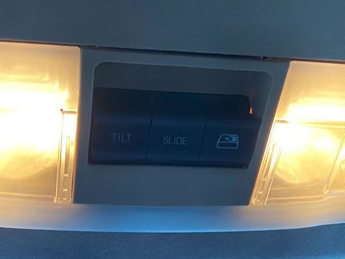 Used 2014 Ford F350 King Ranch w/ King Ranch w/Chrome Package image 31