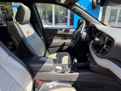 Used 2023 Dodge Durango GT AWD/4WD image 44