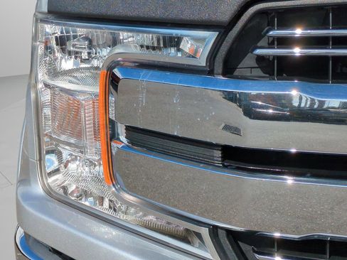 Used 2019 Ford F150 Lariat RWD image 28