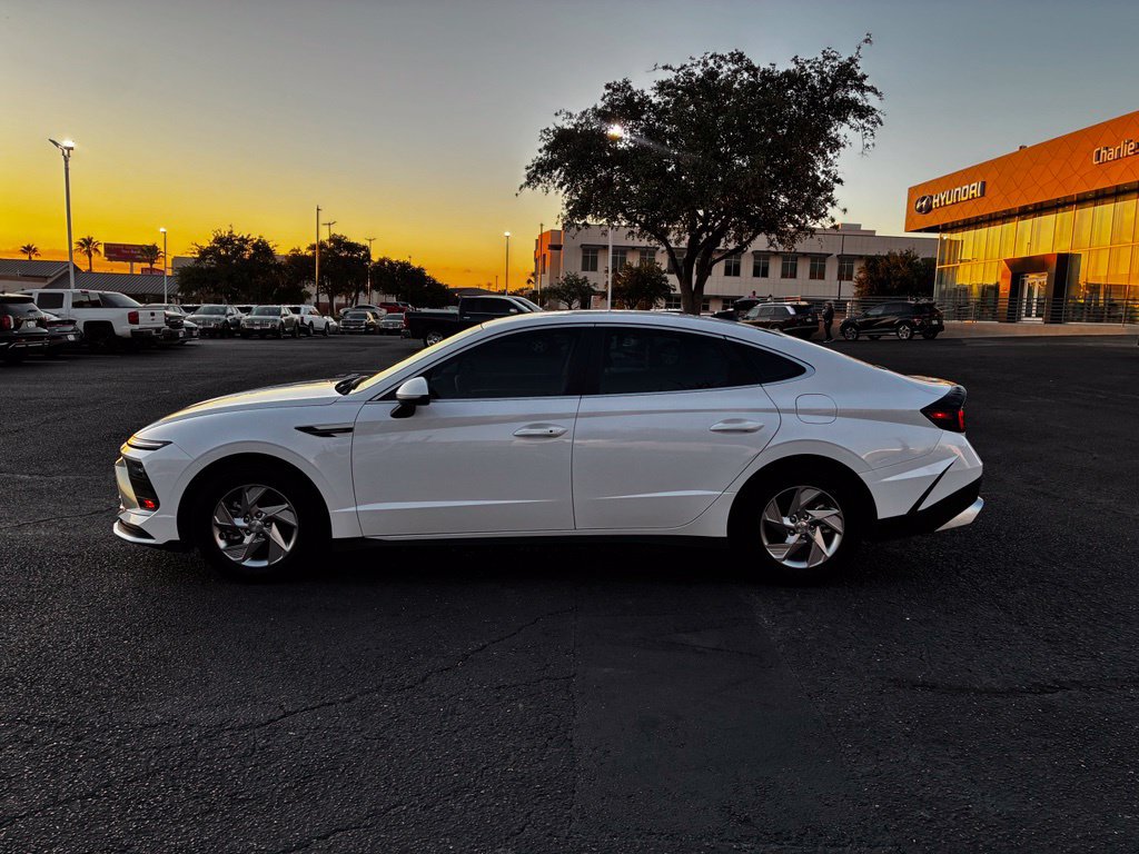 Certified 2026 Hyundai Sonata SE FWD image 2